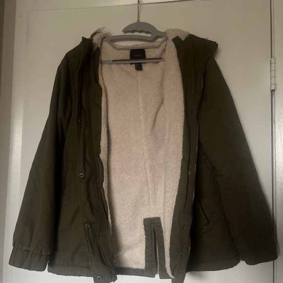 Forever 21 Olive Green Jacket with Cream Lining - Picture 1 of 11